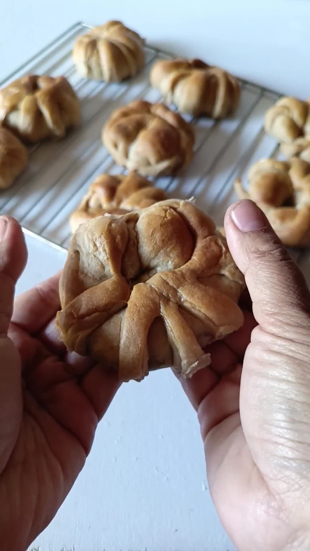 Foto langkah ke 20 dari resep Roti cokelat.