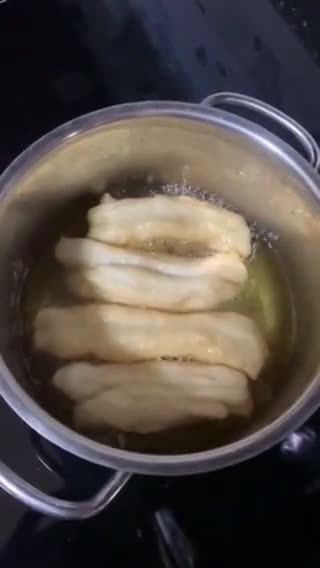 Hình bước làm 3 của món Quẩy