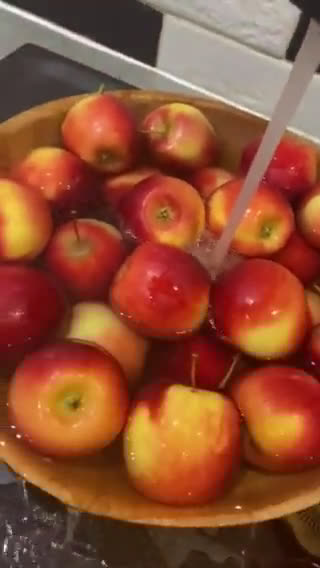 صورة لخطوة 1 من وصفة عصير التفاح 🍎