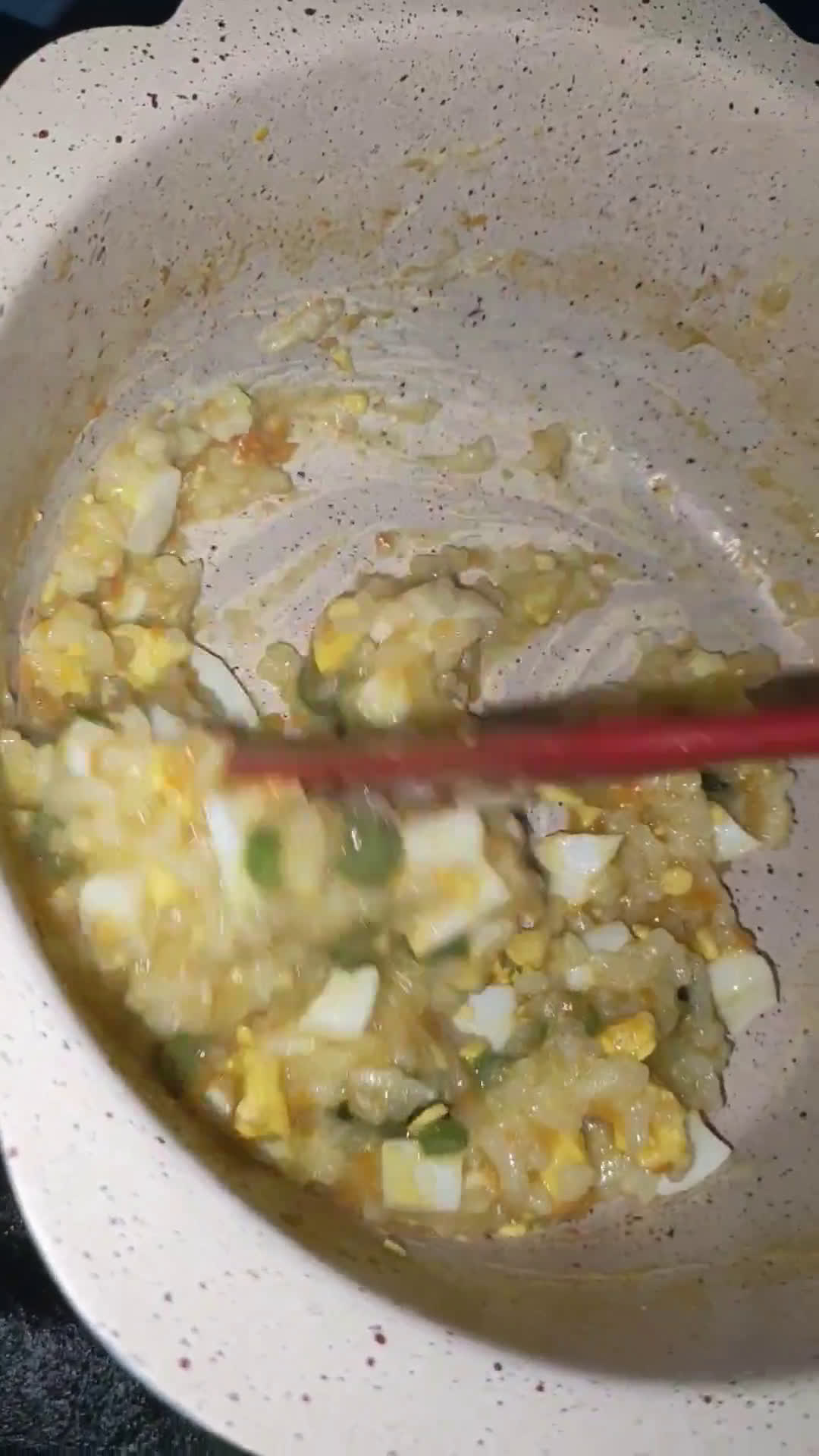 Foto langkah ke 5 dari resep Bubur Telur ayam kampung MPASI 6+.