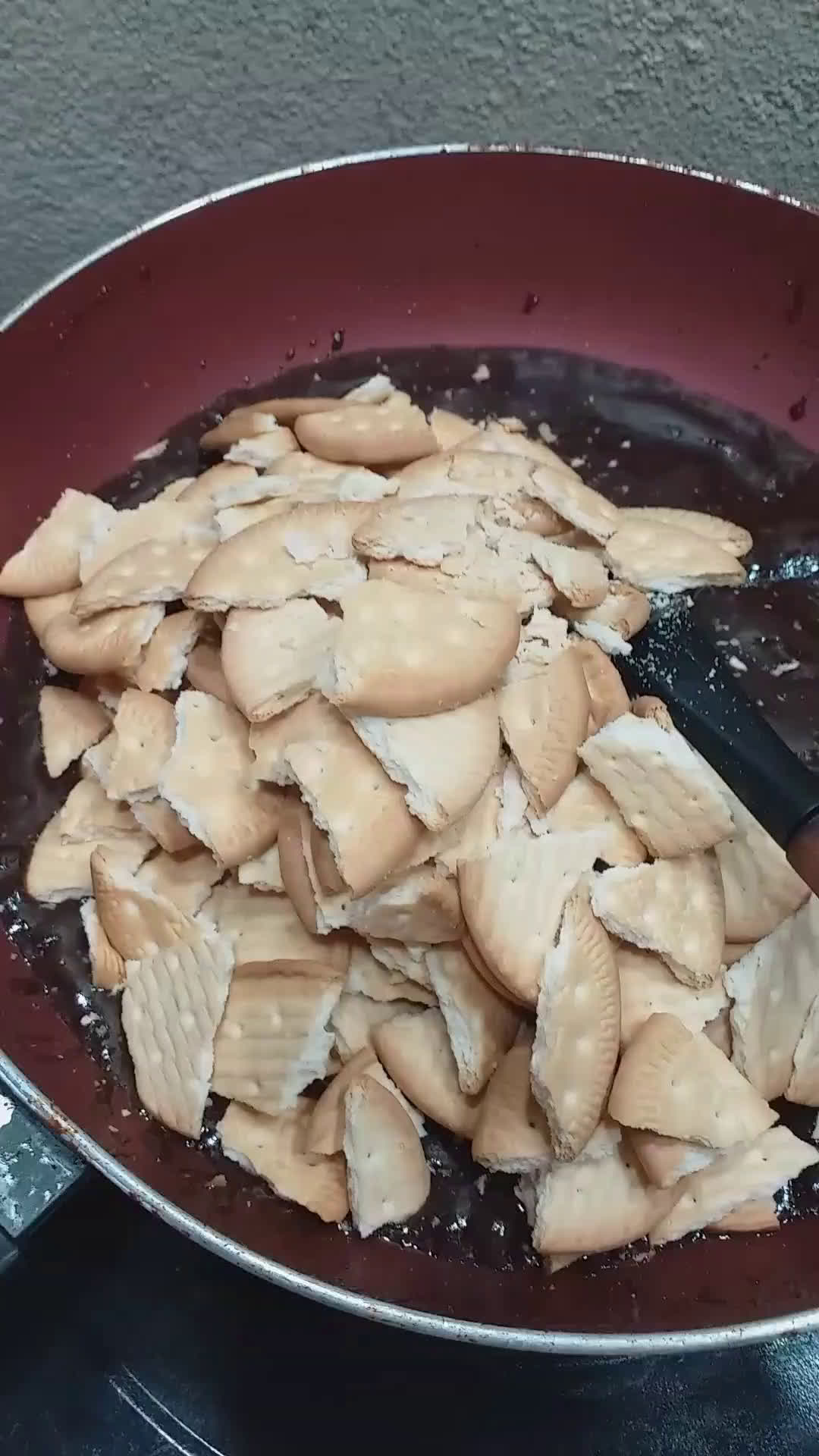 Foto langkah ke 4 dari resep Kek Batik (Kek Biskut).