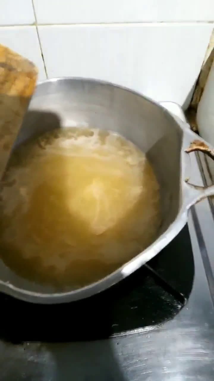 Foto langkah ke 3 dari resep Bubur Telur Ayam Kampung (Menu MPASI 4 bintang).