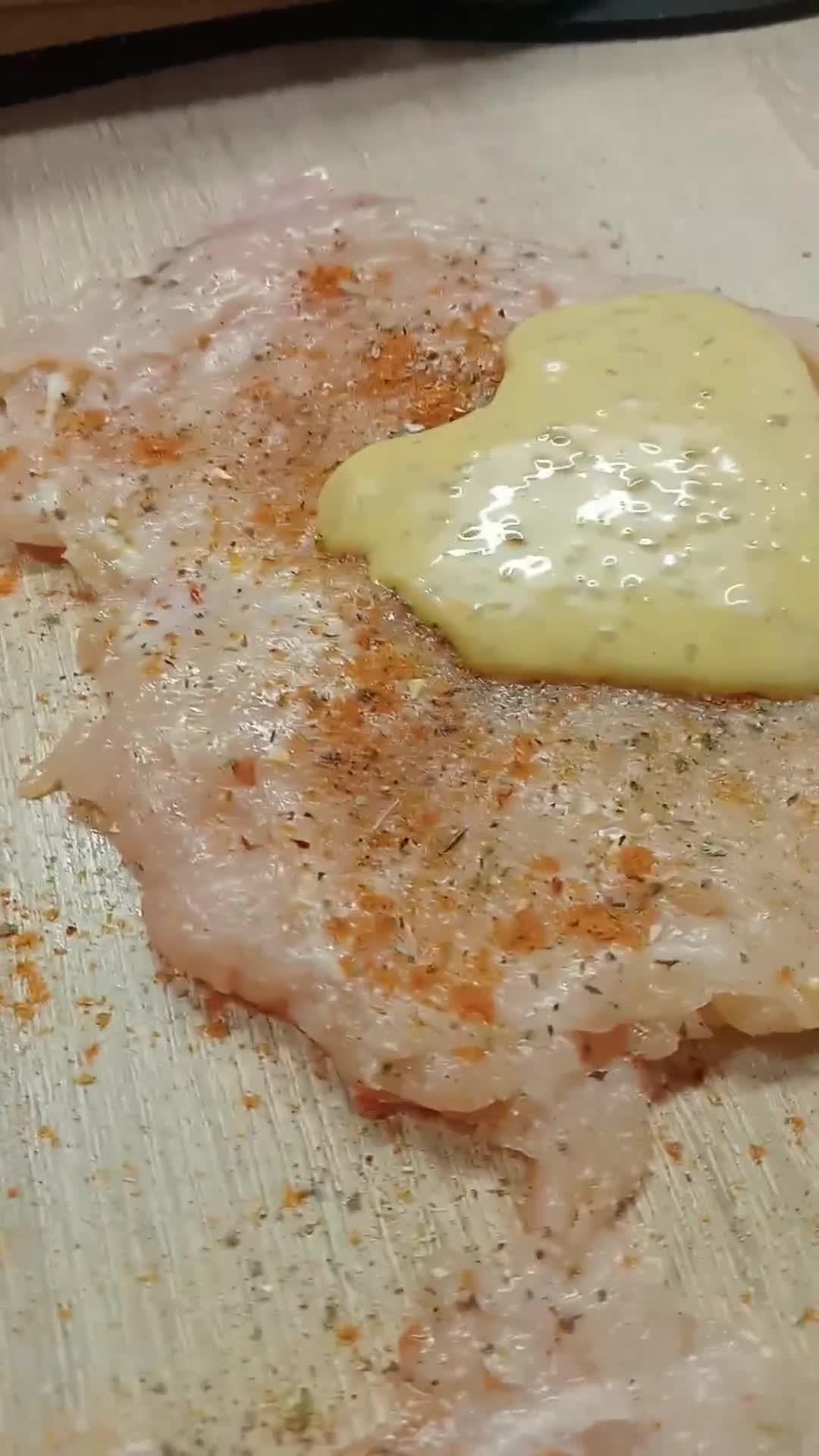 Roladki z piersi kurczaka ze szparagami w migdałowej panierce krok przepisu 1 zdjęcie