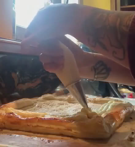 Foto del paso 12 de la receta: Hojaldre de frutas con crema pastelera