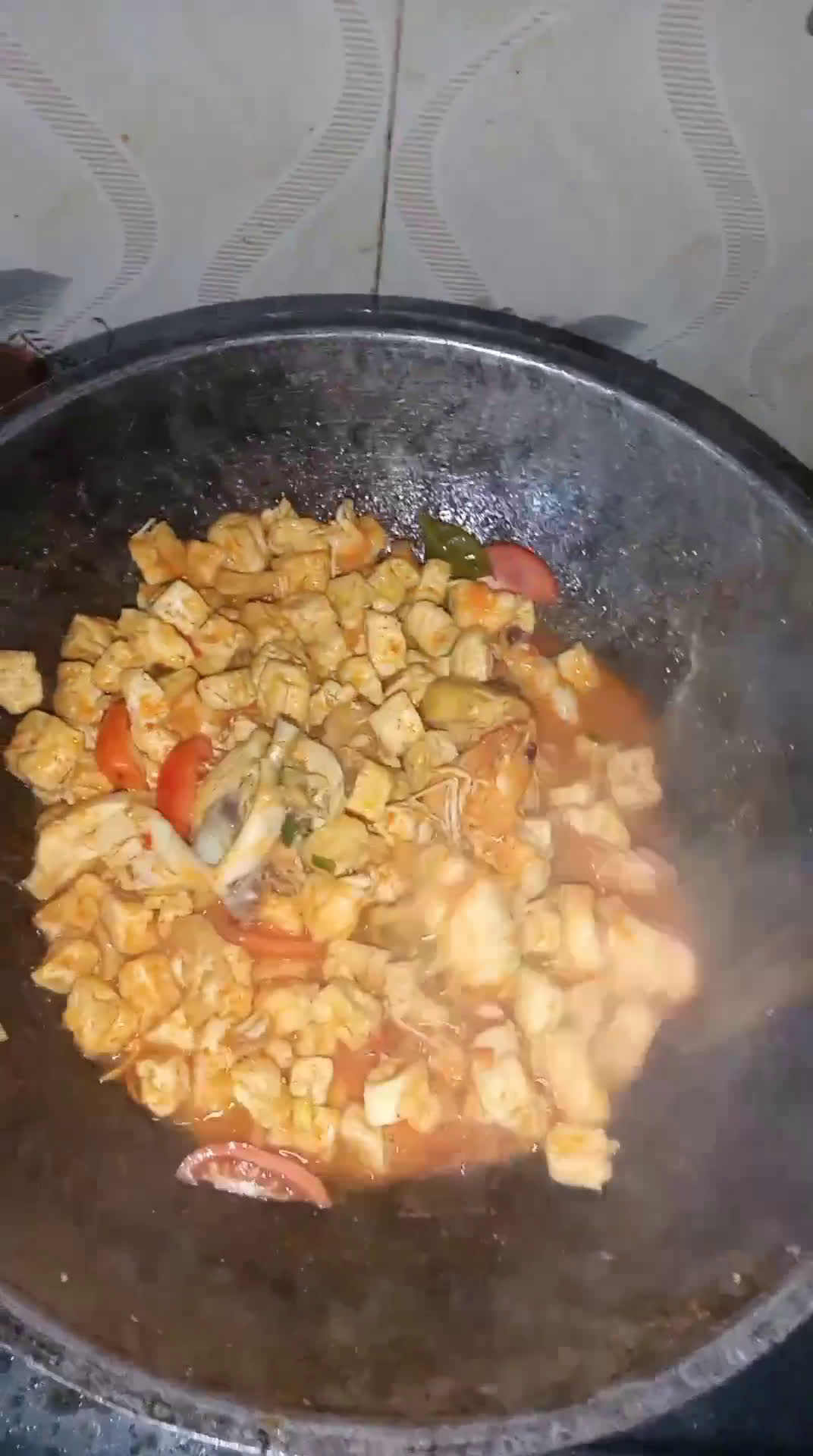 Foto langkah ke 3 dari resep Tahu Ayam Udang Bumbu Merah.