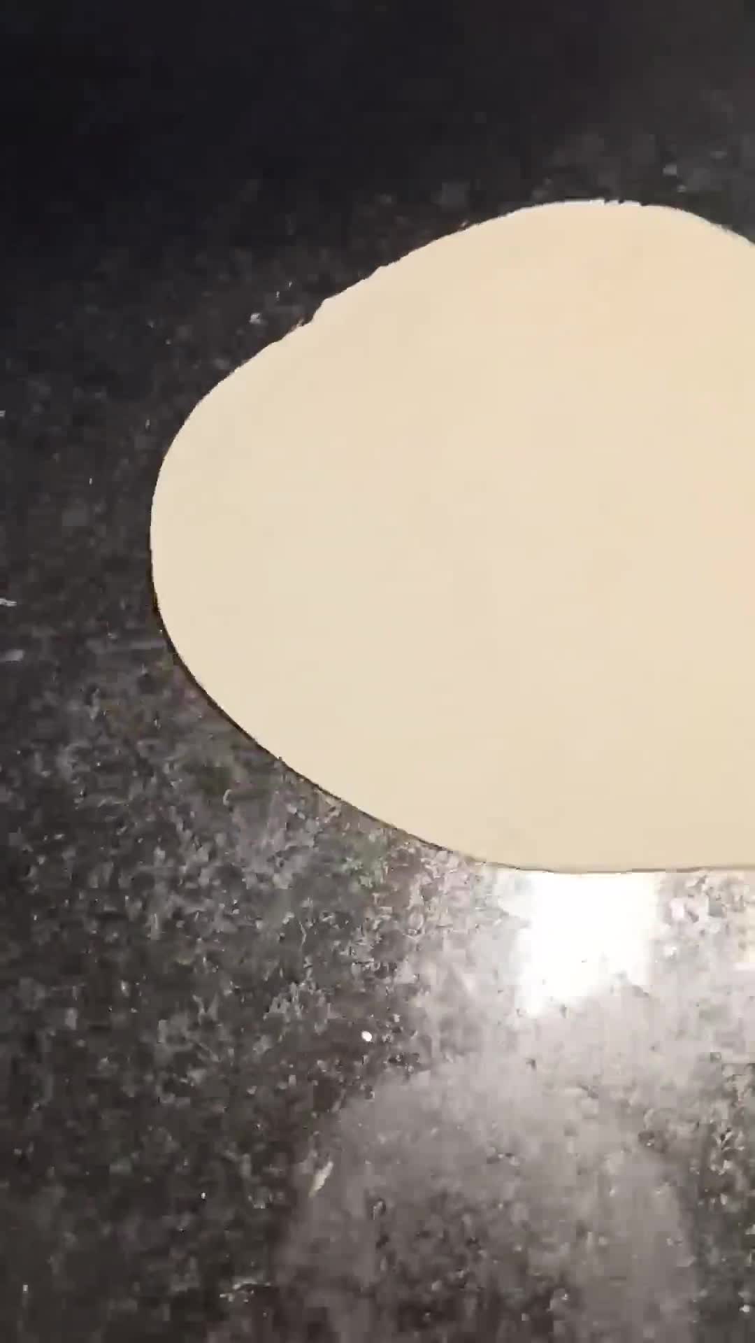 Foto del paso 4 de la receta: La mejor masa de empanadas
