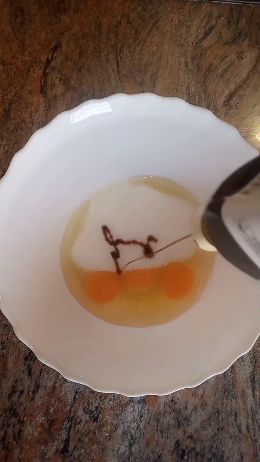 Foto del paso 1 de la receta: Torta marmolada con chocolate