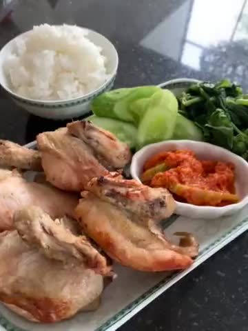 Foto langkah ke 5 dari resep Ayam Pop.