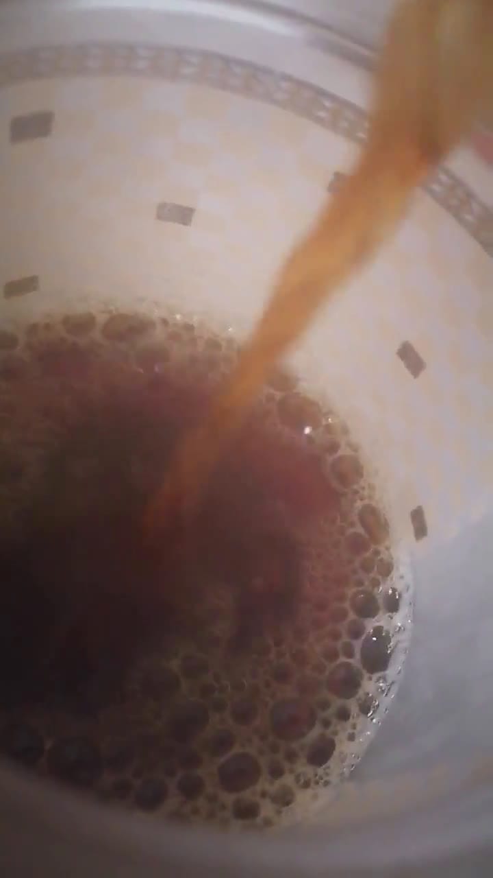 صورة لخطوة 3 من وصفة ايس تي بالفراوله 🍓 🥂