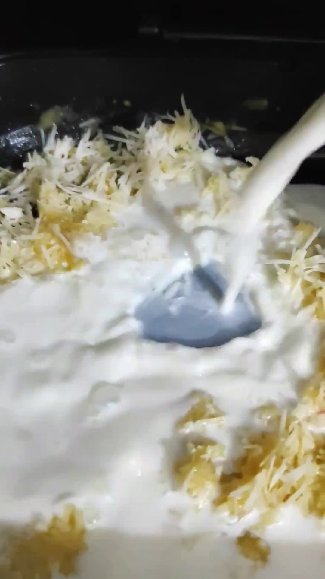 Foto langkah ke 5 dari resep Macaroni Schootel Snack Box.