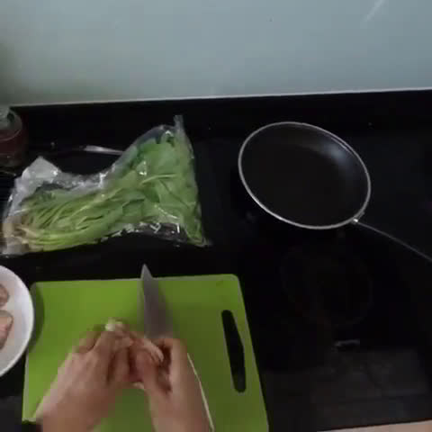 Foto langkah ke 1 dari resep Mie Ayam Jamur Rumahan (step video).