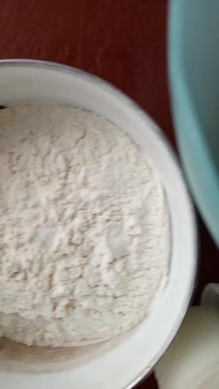 Foto langkah ke 1 dari resep Bolu Kukus Bakerpad.