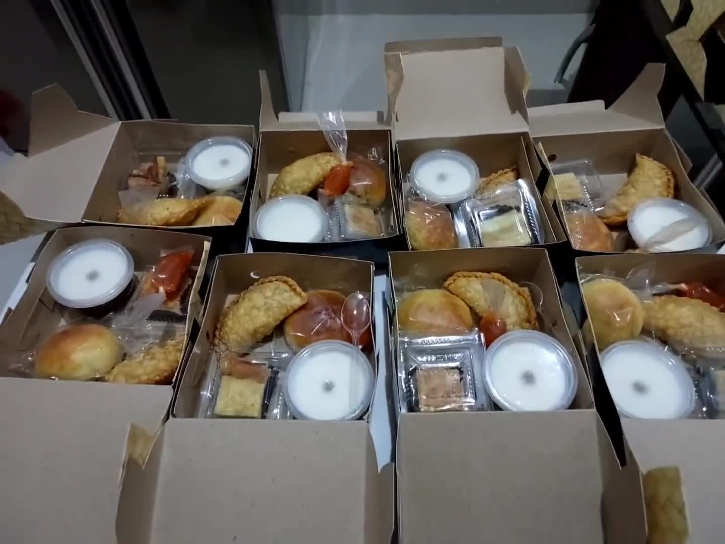 Foto langkah ke 14 dari resep Butter Rolls.