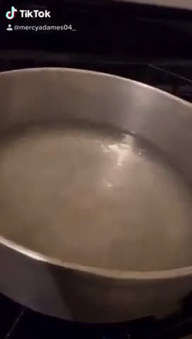 Foto del paso 1 de la receta: Espaguetis con queso 🧀 estilo dominicano