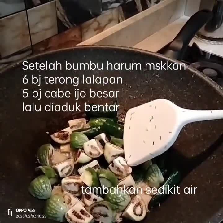 Foto langkah ke 2 dari resep Tumis Terong Taluah Lado Ijo.