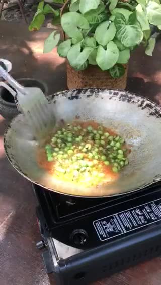 Gambar langkah 4 resipi Sambal Terung Pipit.