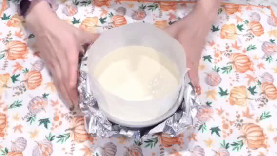 Hình bước làm 5 của món Bánh kem phomai đơn giản (Basic cheesecake)