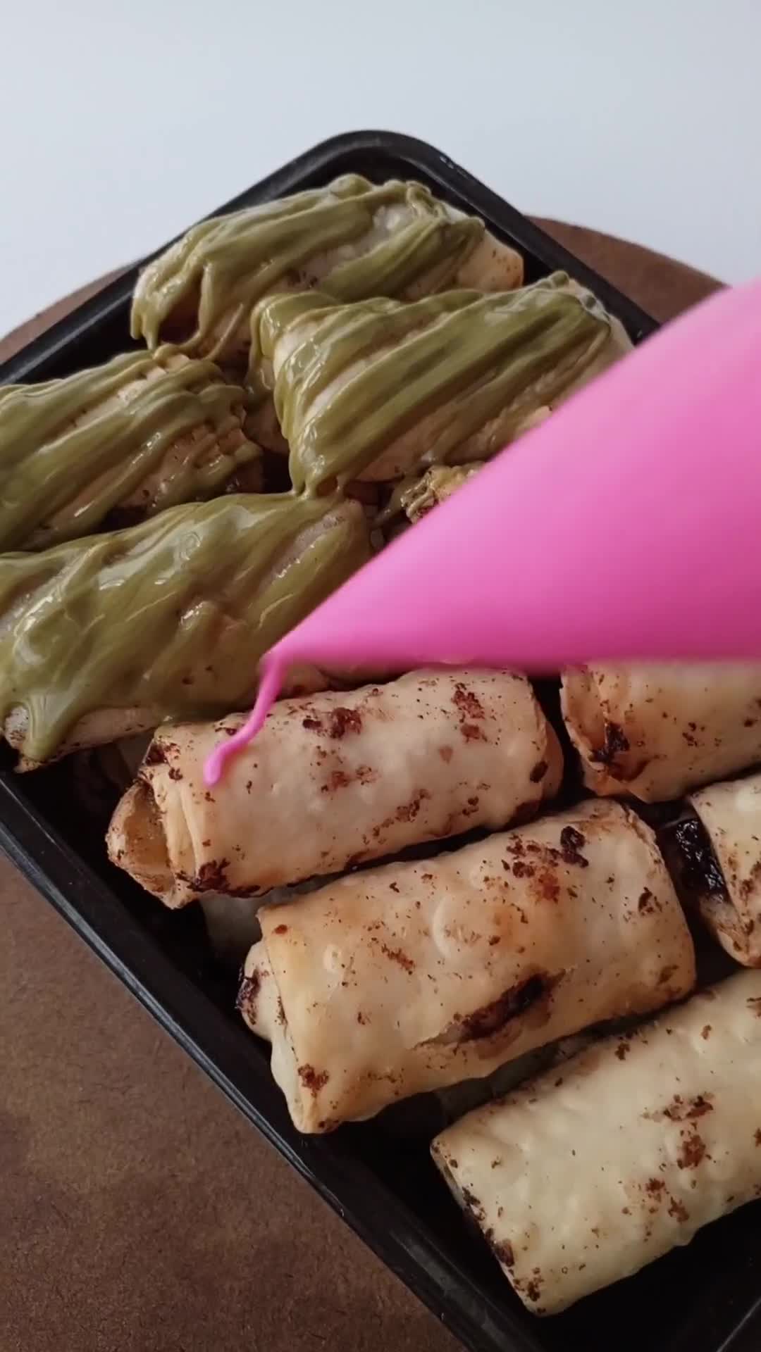 Foto langkah ke 4 dari resep Piscok Mini Lumer.