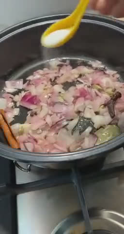 صورة لخطوة 2 من وصفة كبسة اوصال اللحم