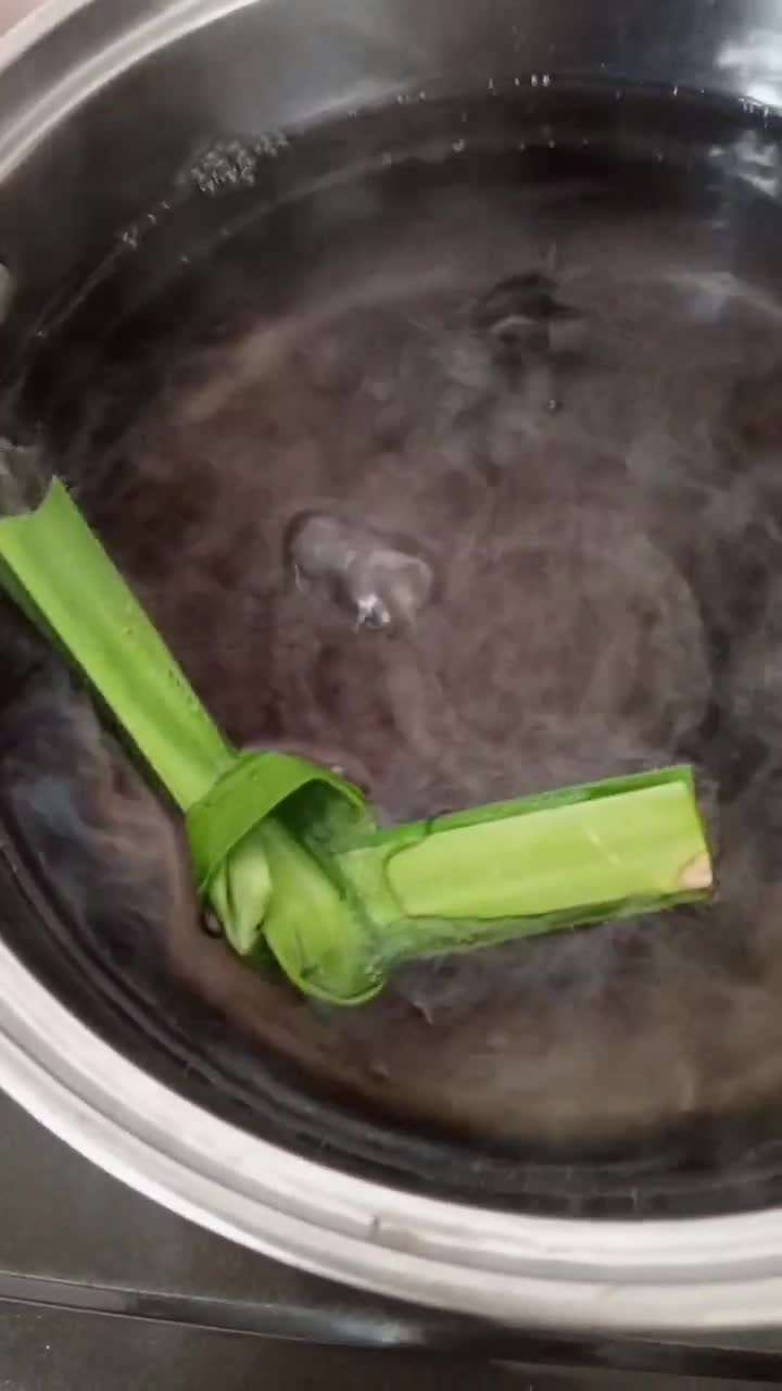 Foto langkah ke 2 dari resep Kolak Melon Ubi Oranye.