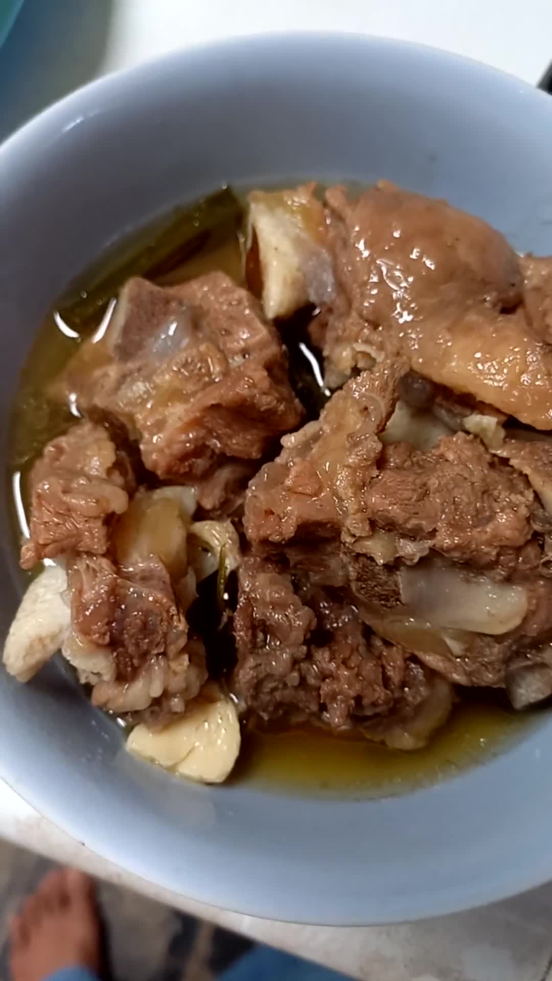 Foto langkah ke 5 dari resep Sop Tulang Iga Sapi.