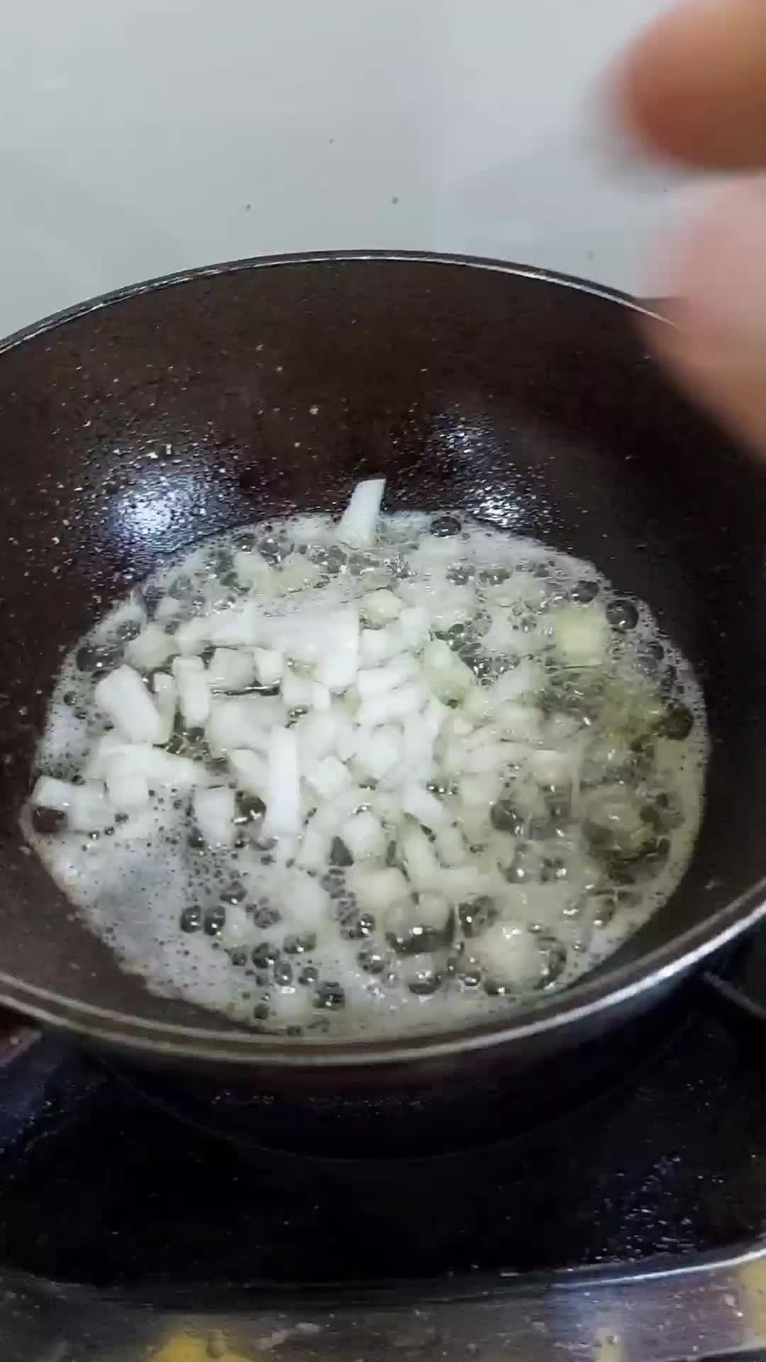 Foto langkah ke 2 dari resep Tempe Tahu saos Mentega (386).