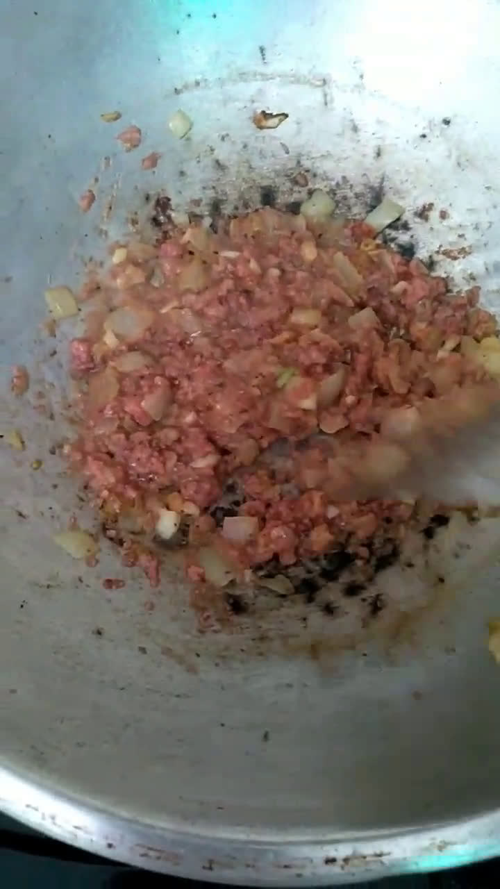 Foto langkah ke 2 dari resep FussCini Boloniges Sous.
