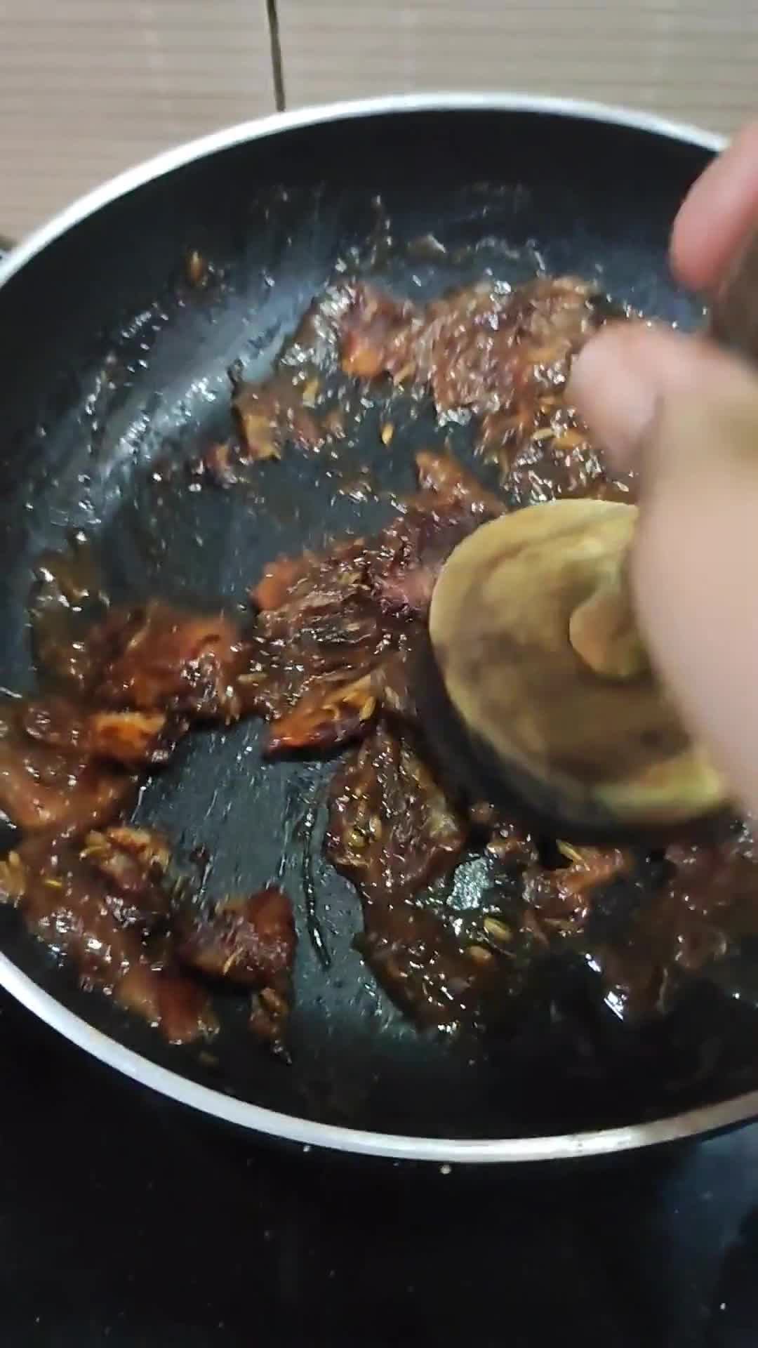 खजूर वाला दूध (Khajoor wala doodh recipe in hindi) रेसिपी चरण 2 फोटो