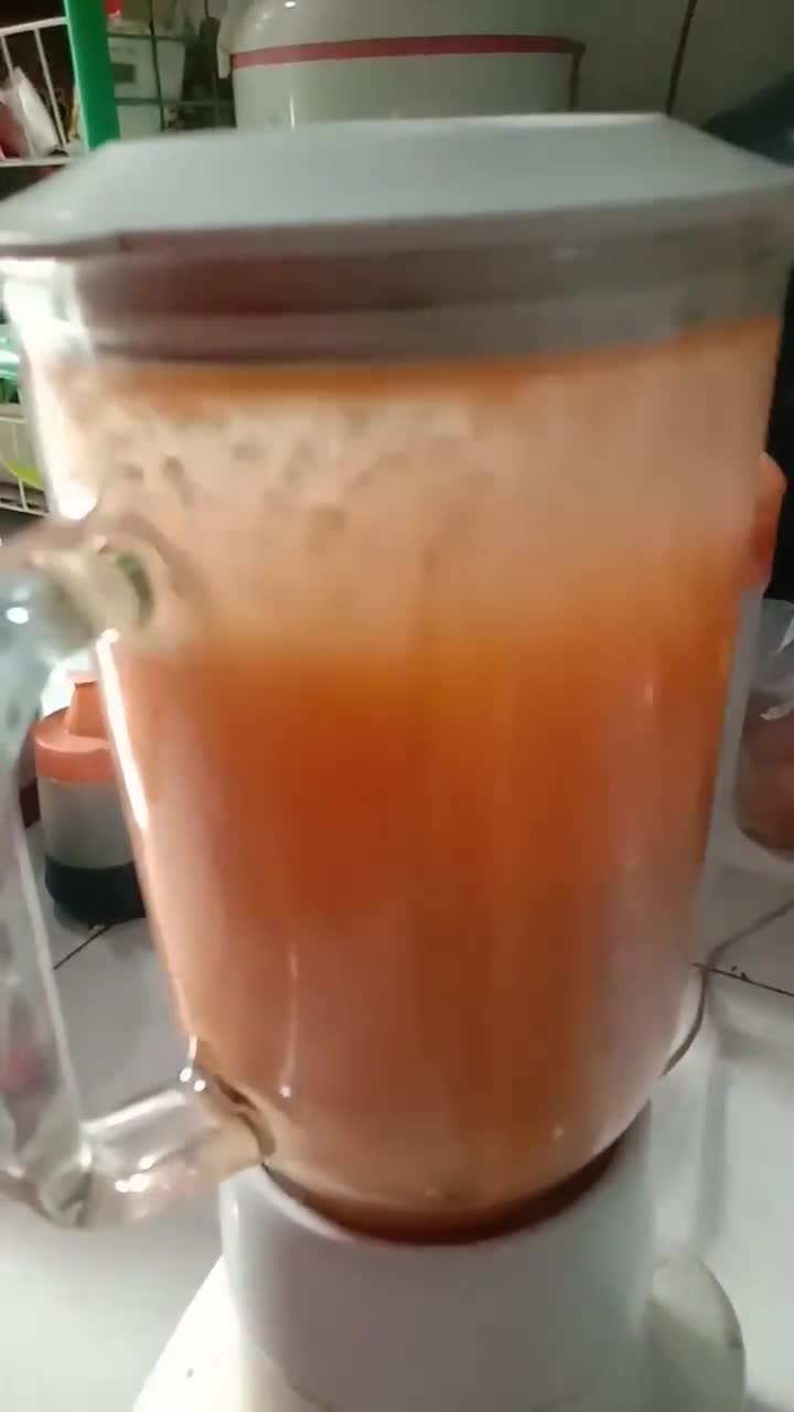 Foto langkah ke 3 dari resep Jus Tomat Wortel.