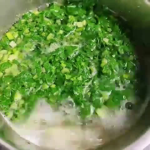 Hình bước làm 4 của món Canh Cải Ngọt Nấu Tôm Biển