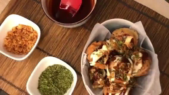 Foto del paso 10 de la receta: Takoyaki 🇯🇵 de pulpo 🐙 fáciles en sartén sin molde con salsa Tonkatsu Bulldog