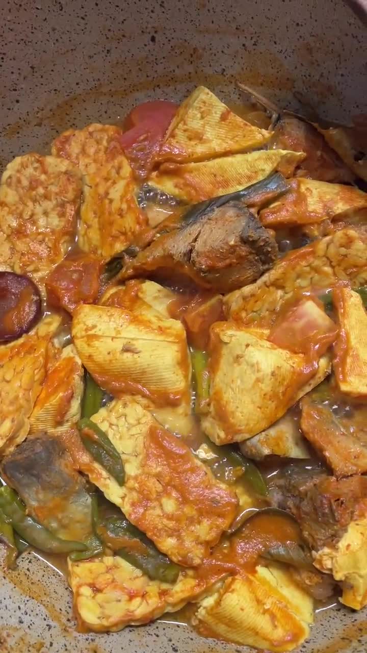 Foto langkah ke 7 dari resep Gulai Ikan Tongkol Tahu Tempe Tanpa Santan.
