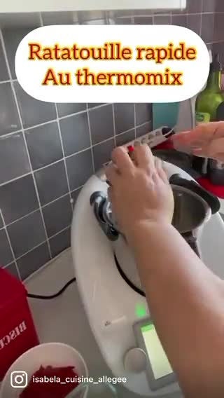 Une image de l'étape 1 de Ratatouille au thermomix.