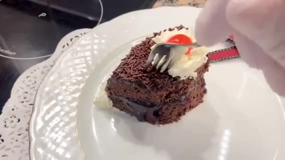 Foto del paso 17 de la receta: Pastel al Cointreau relleno con crema de chocolate y mermelada
