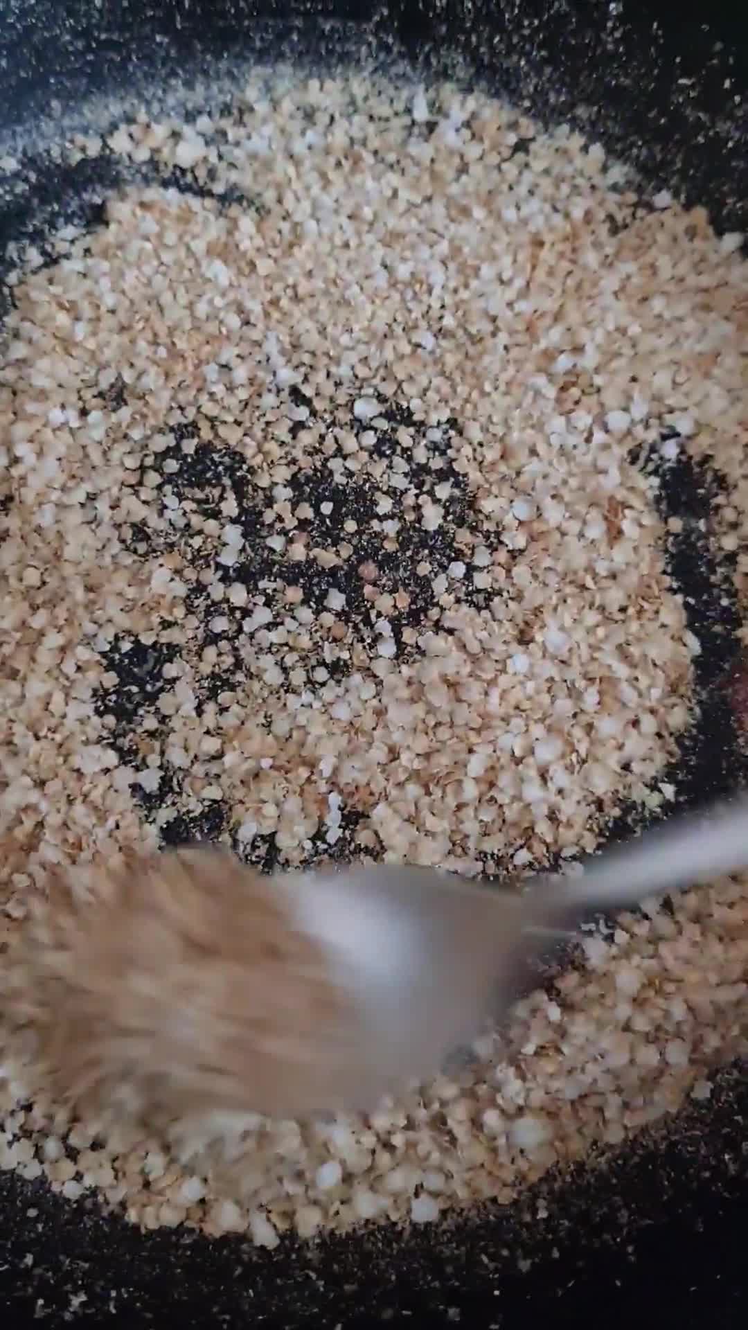Foto del paso 1 de la receta: Postrecito saludable de coco con hojuelas de quinoa 🥥 🌱 sin azúcares agregados