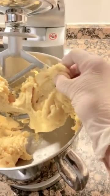 Foto del paso 3 de la receta: Pastel con crema de almendras y naranja (Cake with almond cream and orange jam)