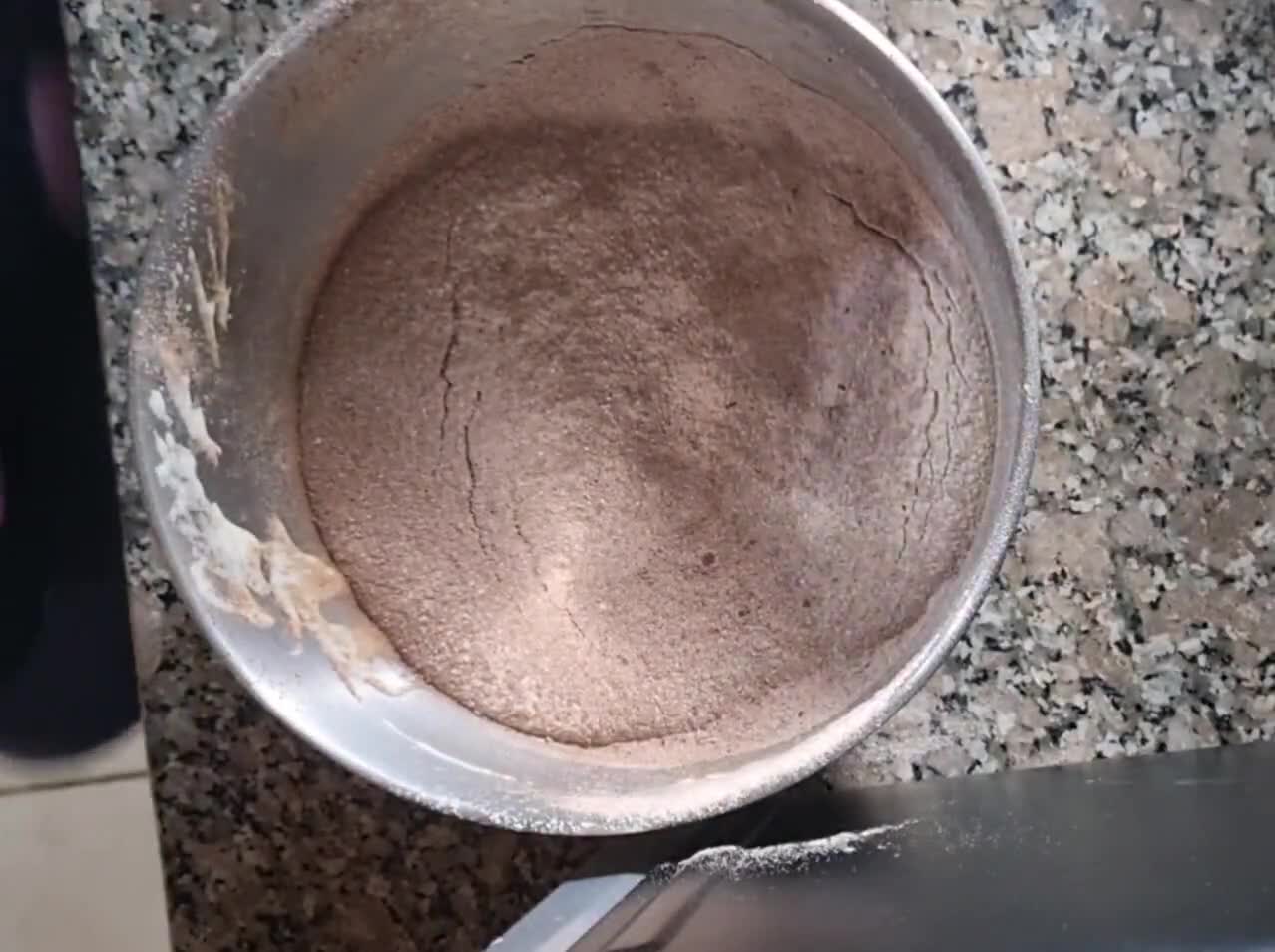 Foto del paso 1 de la receta: Torta De Chocolate💌