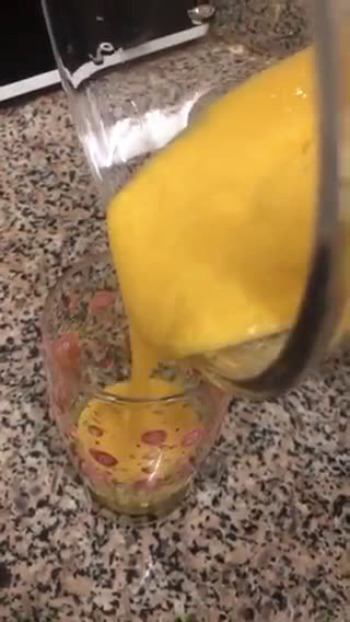 صورة لخطوة 3 من وصفة سموثي جوافه ومنجا لذيذ جدا 👌😋