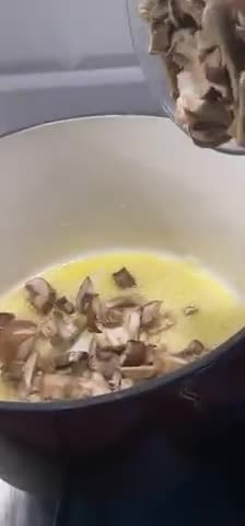 صورة لخطوة 3 من وصفة شوربة المشروم