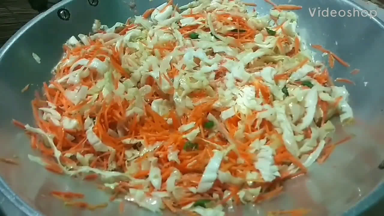 Foto langkah ke 2 dari resep Risol Isi Sayur.