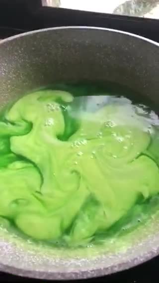 Gambar langkah 5 resipi Agar-agar Santan Pandan.
