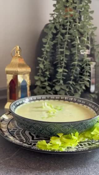 صورة لخطوة 3 من وصفة شوربة الكرفس