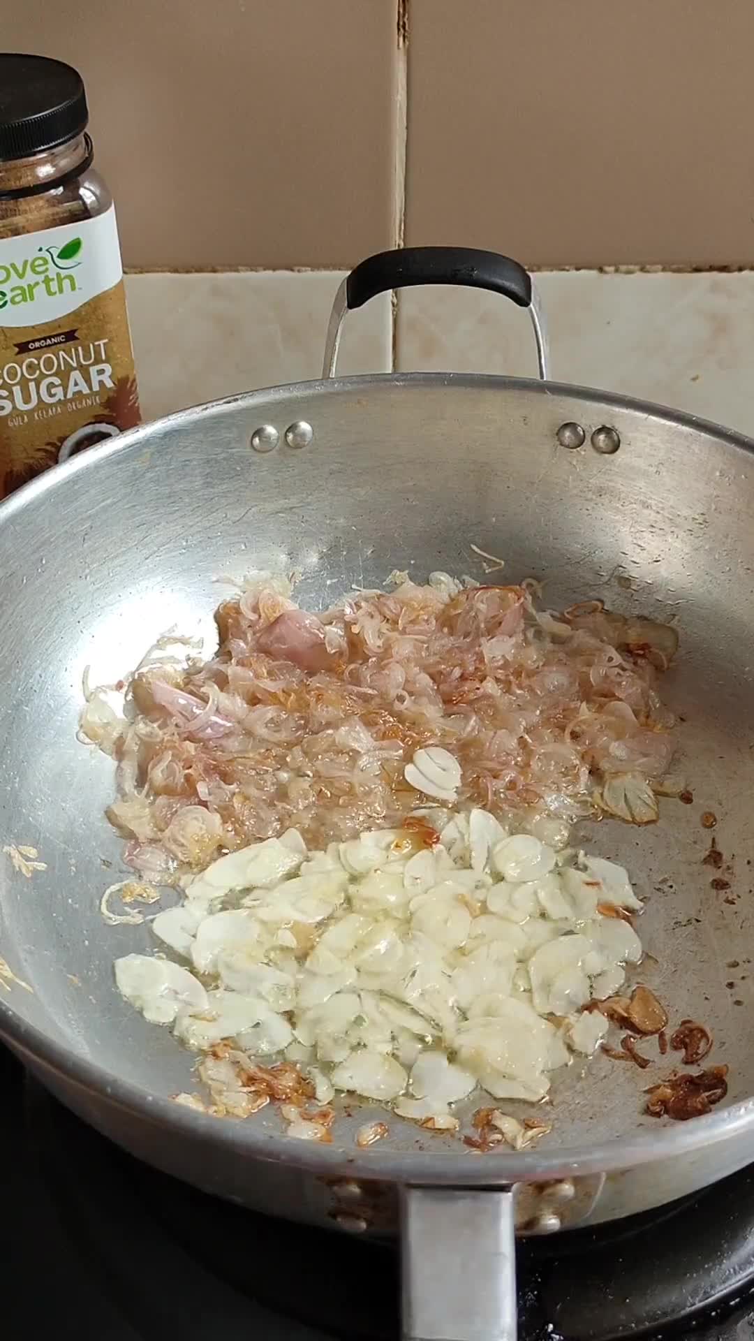 Gambar langkah 6 resipi Rendang Ayam.