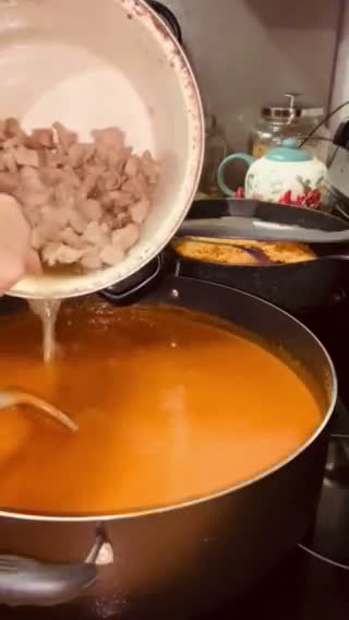 Foto del paso 5 de la receta: Mole Rojo con Trocitos de puerco