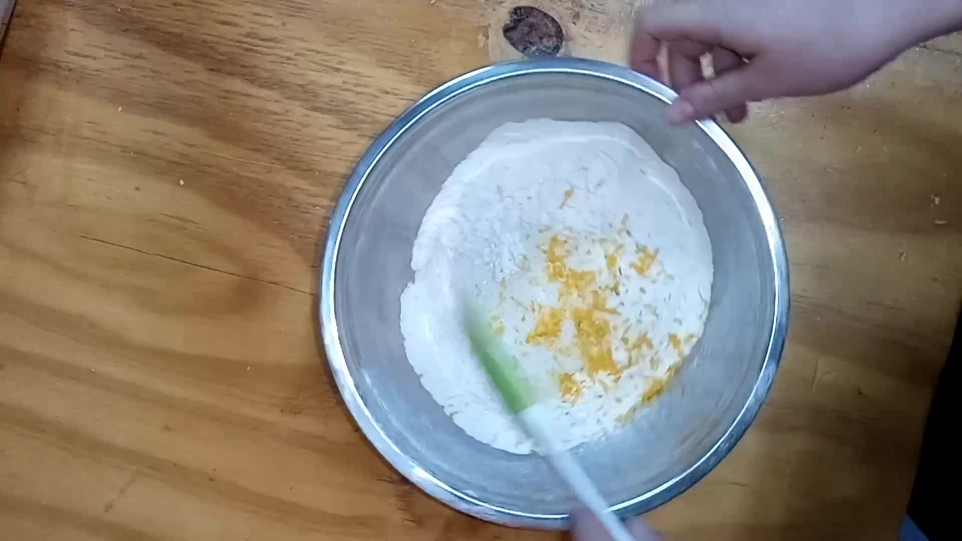 Foto del paso 2 de la receta: Torta 80 golpes con levadura seca