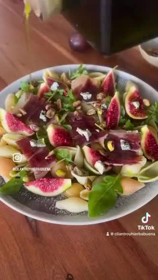 Foto del paso 3 de la receta: Ensalada de pasta con higos, jamón y Cabrales