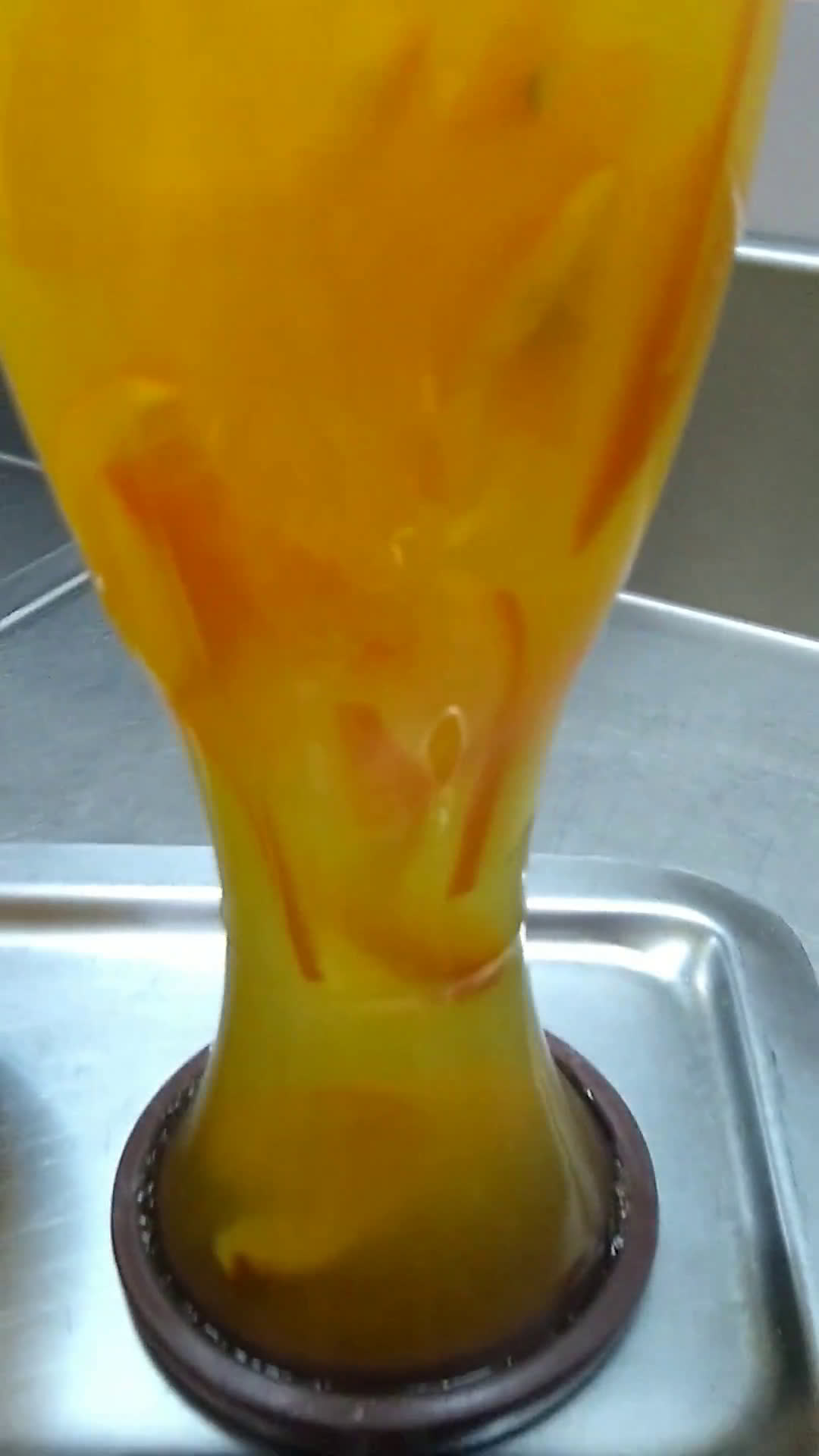 Foto del paso 3 de la receta: Cáscaras de Naranjitas glaseadas