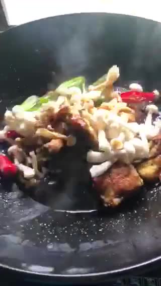 Gambar langkah 5 resipi Ayam Masak Kicap Shimeji.