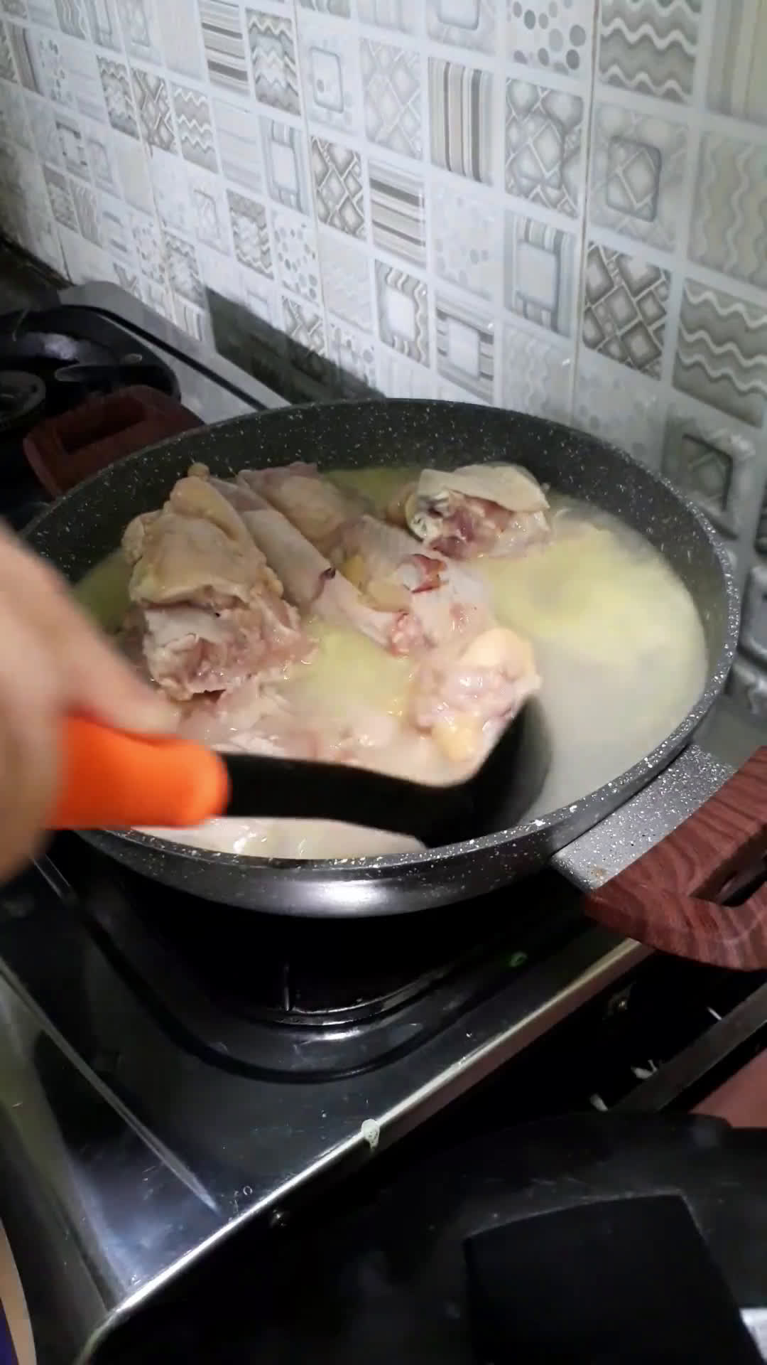 Foto langkah ke 3 dari resep Garang Asem Ayam.