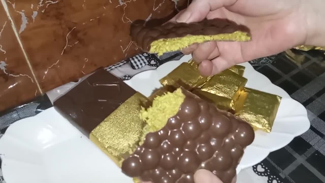 صورة لخطوة 9 من وصفة شوكولاتة دبي 🍫